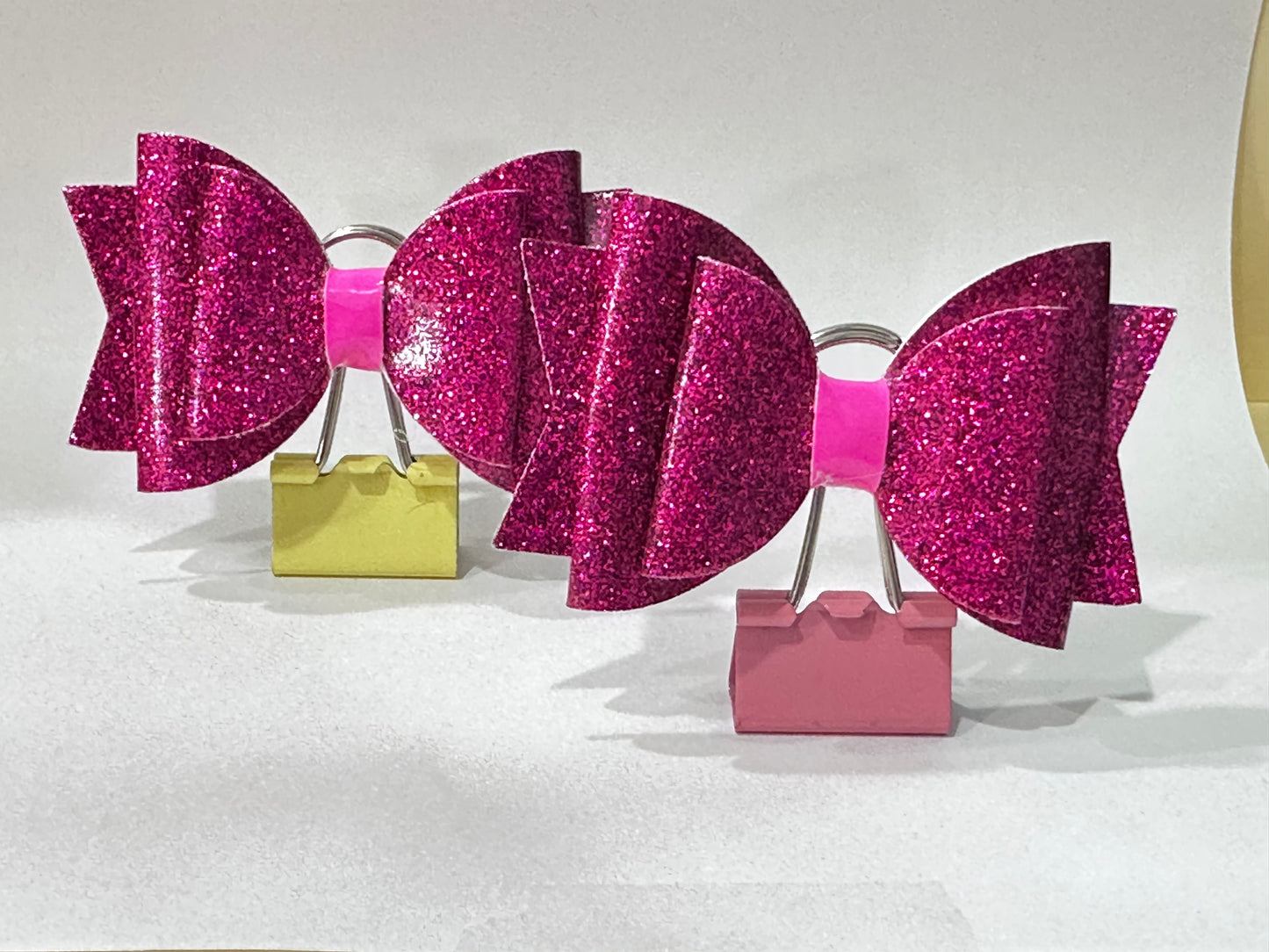 Glitter Neon Vinyl Hair Clips peers